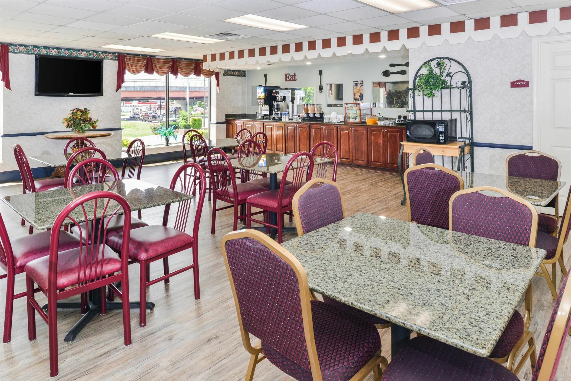 Americas Best Value Inn - Goodlettsville Exterior photo